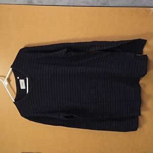 Produkt Size M Navy and Black Striped Longsleeve Tee